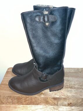 UGG Two-Tone Black and Brown Leather Mid-Calf Heeled Boots Womens Size 7